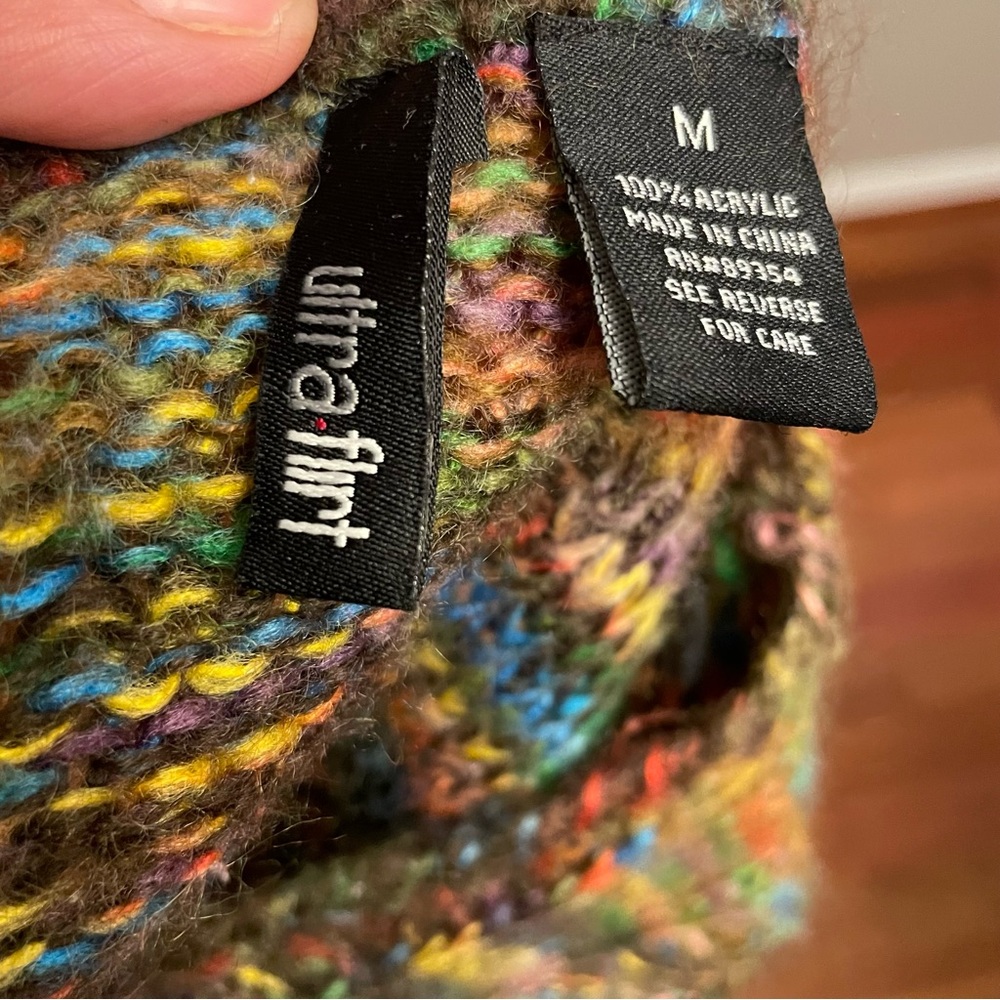 Ultra Flirt Colorful Knit Sweater - Picture 4 of 8